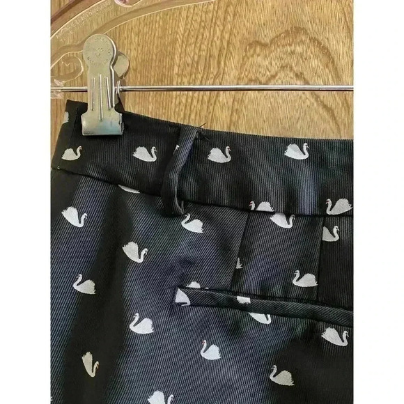 RSVP by Talbots Black White Swan All Over Print Petite High Rise Ankle Pants 2P - Picture 10 of 15
